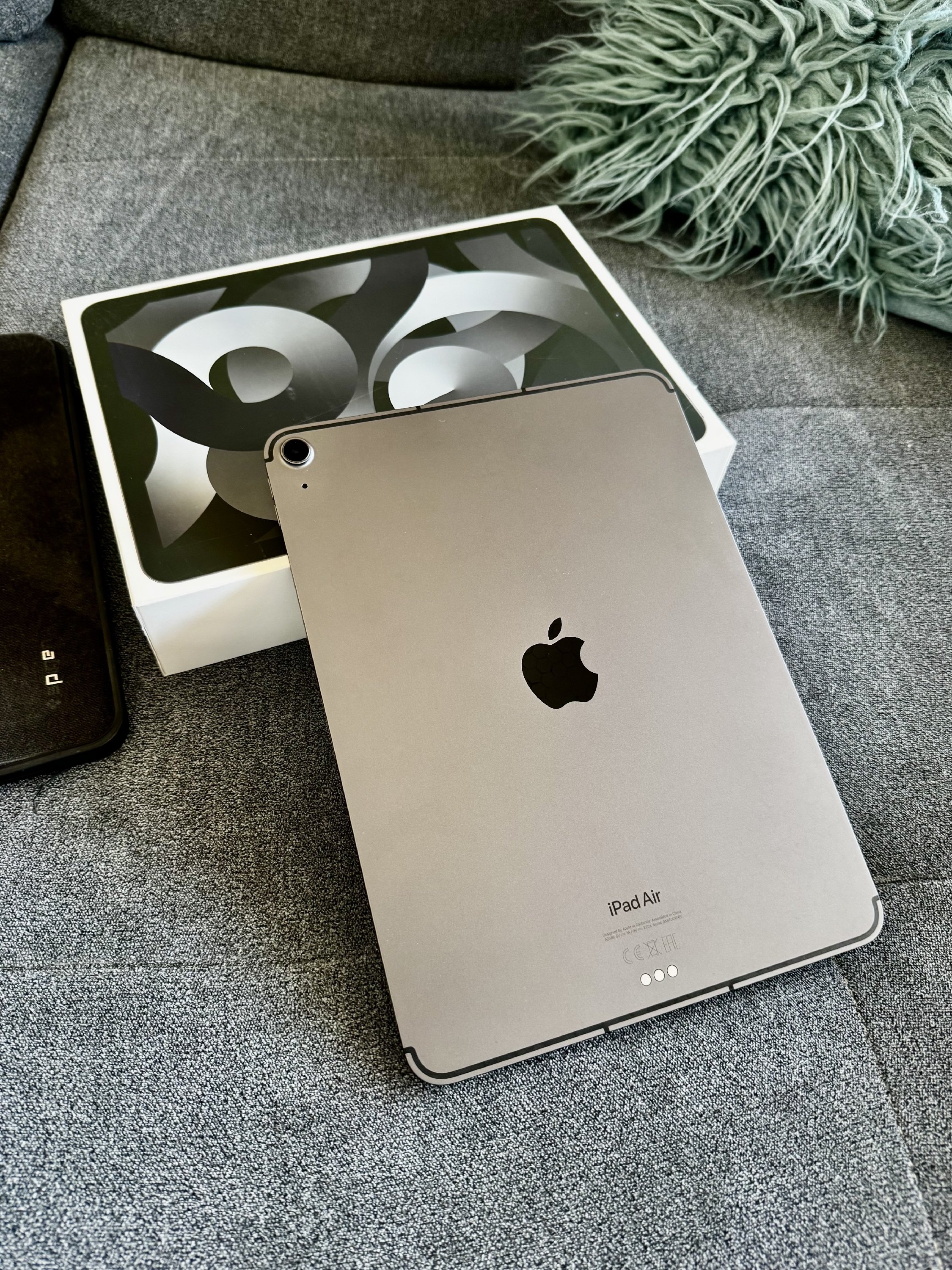 Egy patika állapotú 5th generációs, M1, 11”, 256GB-os Ipad Air keresi új tulajdonosát