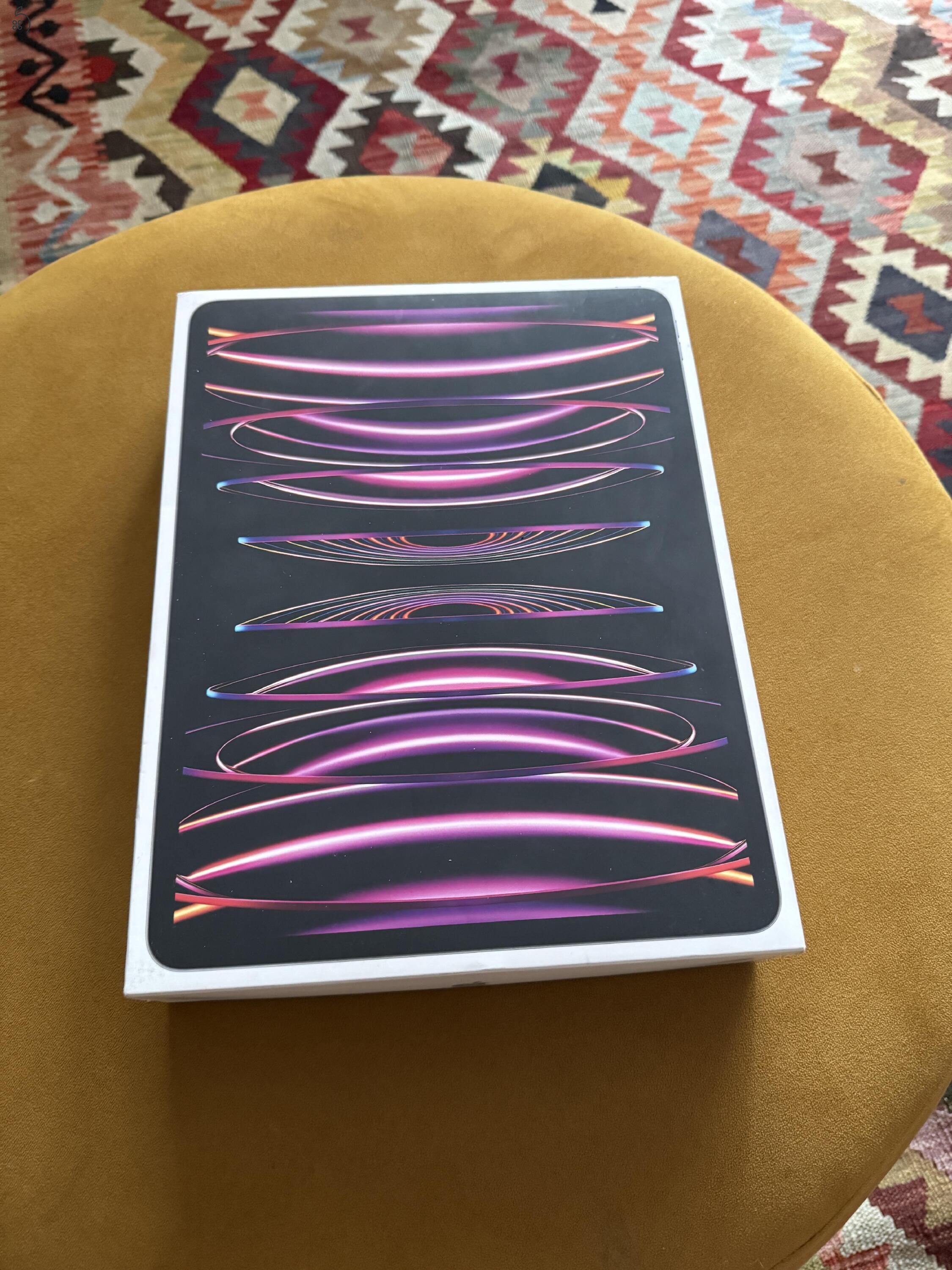 Ipad Pro 12.9 6th gen WIFI /128GM karcmentes 