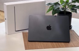 Hibátlan MacBook Air 2025 M4 13” 256GB 2 ÉV Garanciával 100%