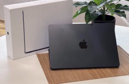 Hibátlan MacBook Air 2025 M4 13” 256GB 2 ÉV Garanciával 100%