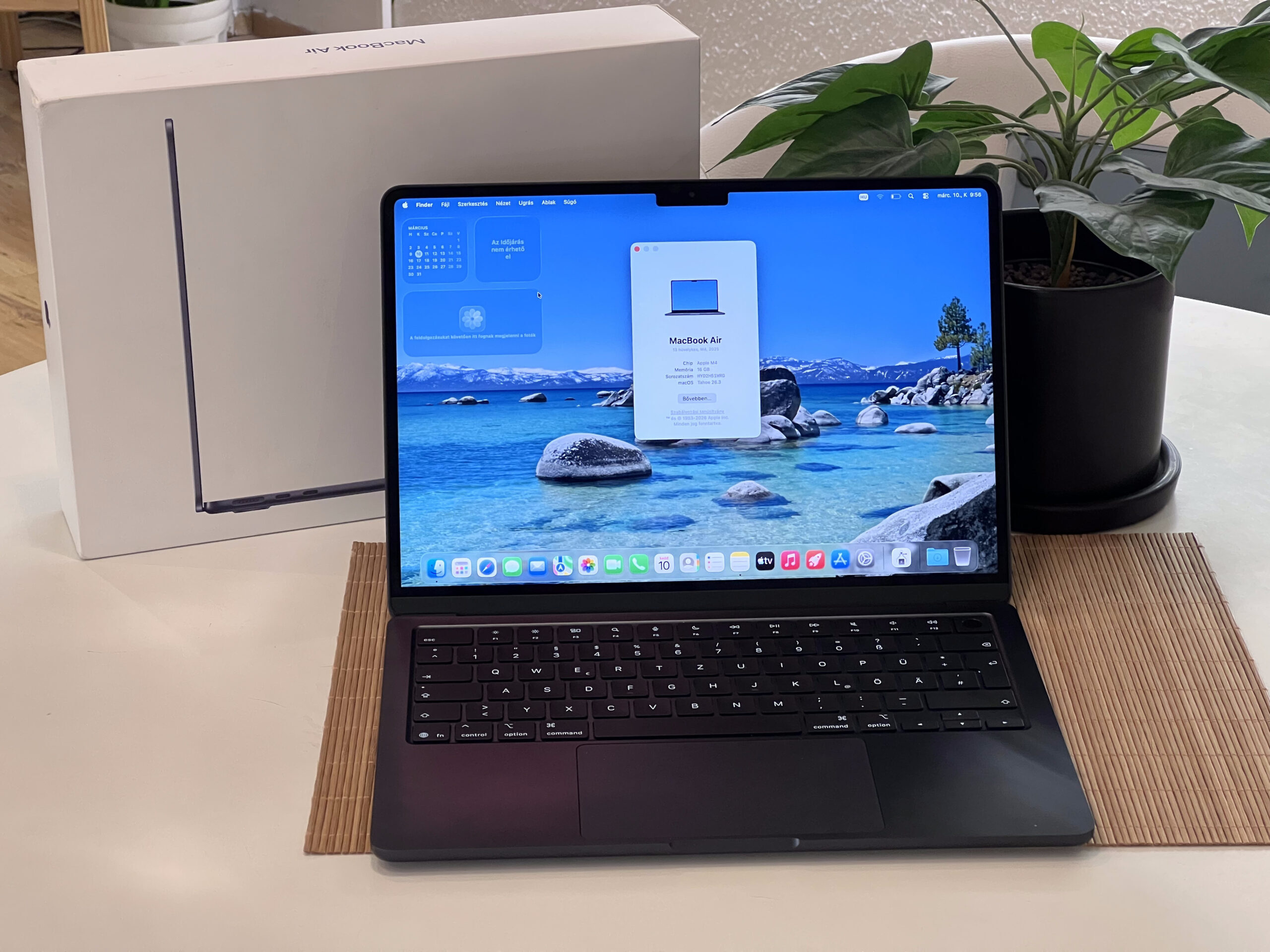 Hibátlan MacBook Air 2025 M4 13” 256GB 2 ÉV Garanciával 100%