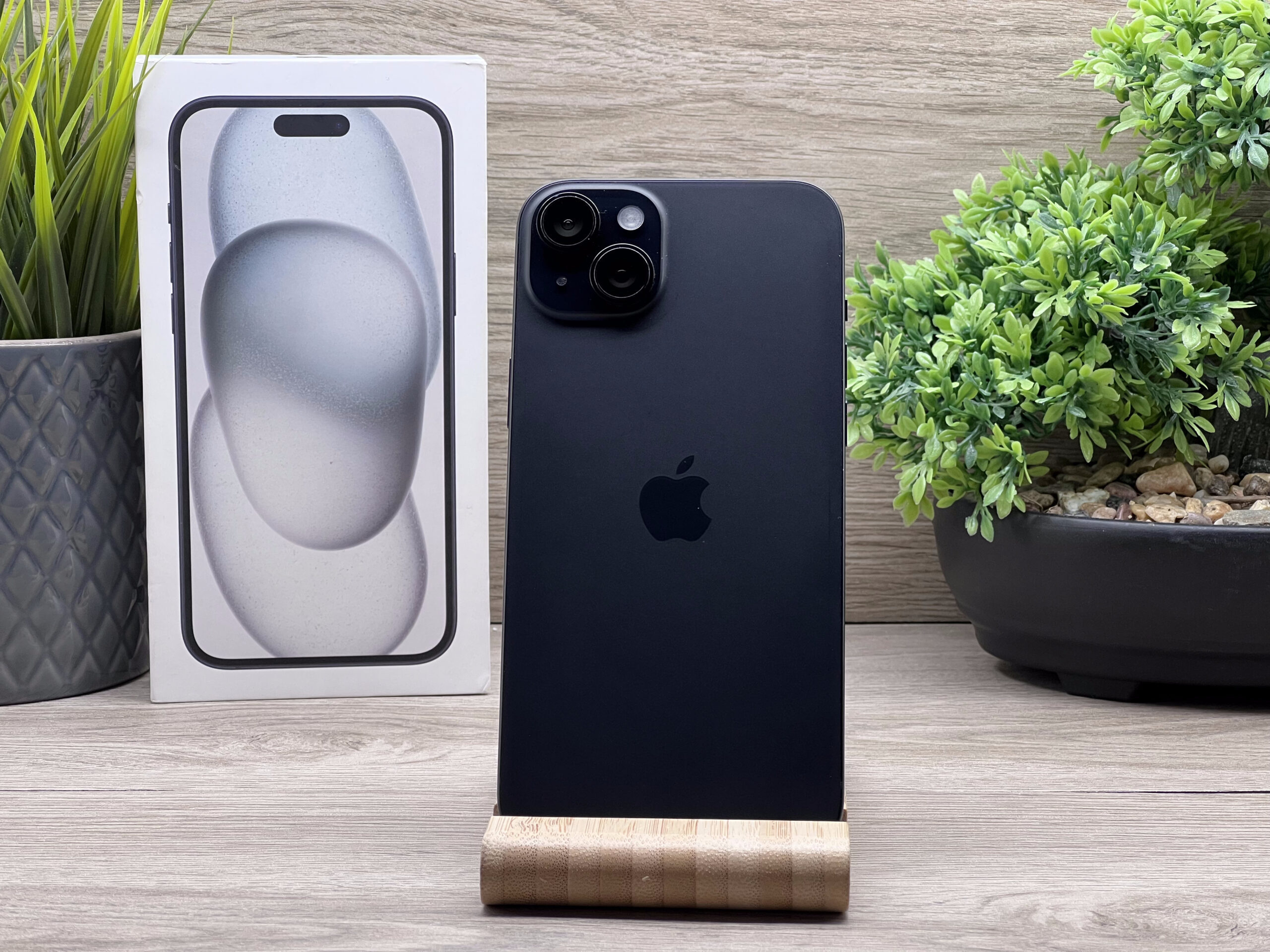 Hibátlan iPhone 15 Plus Black 256GB 2 ÉV Garanciával 94%