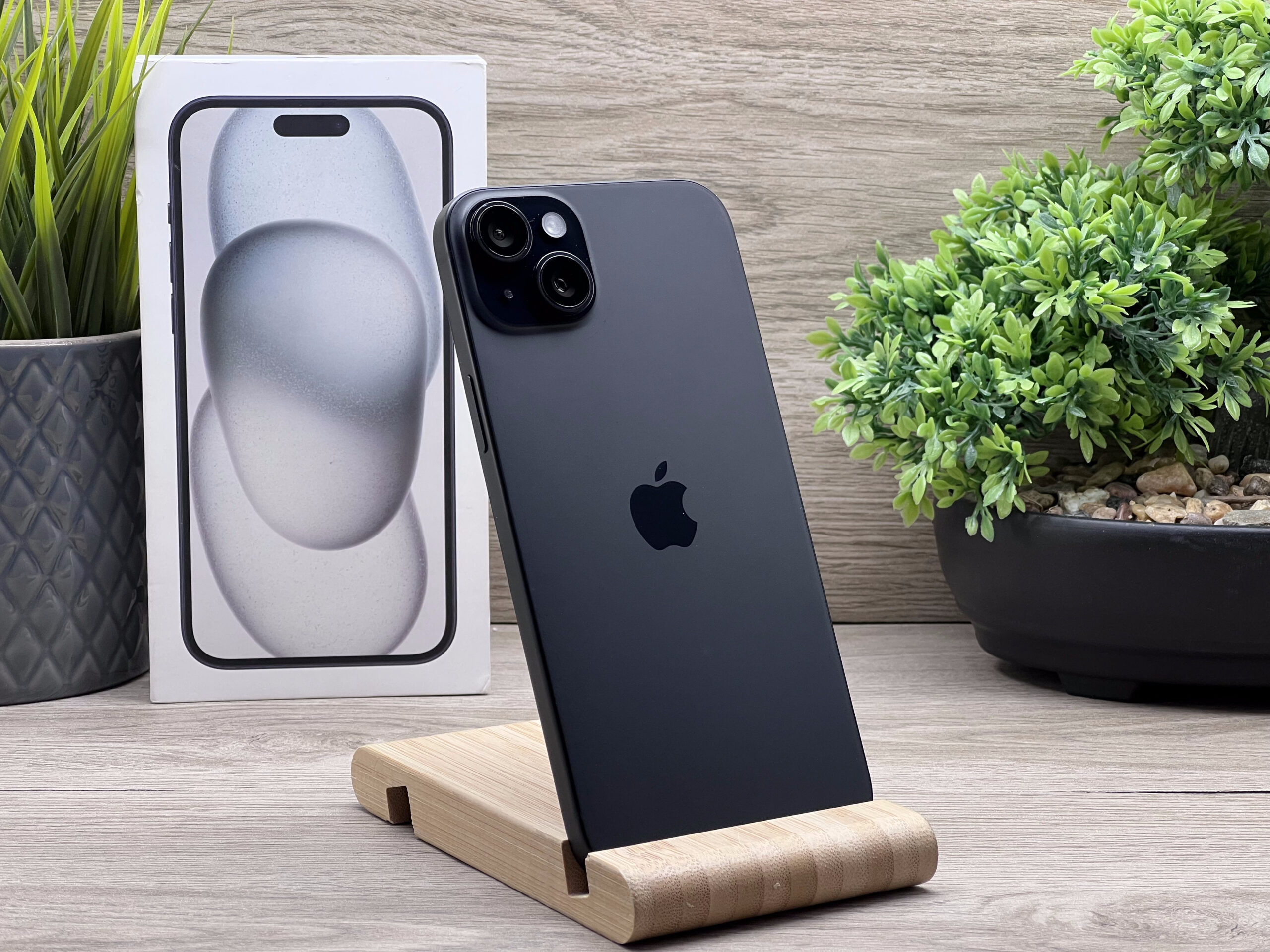 Hibátlan iPhone 15 Plus Black 256GB 2 ÉV Garanciával 94%