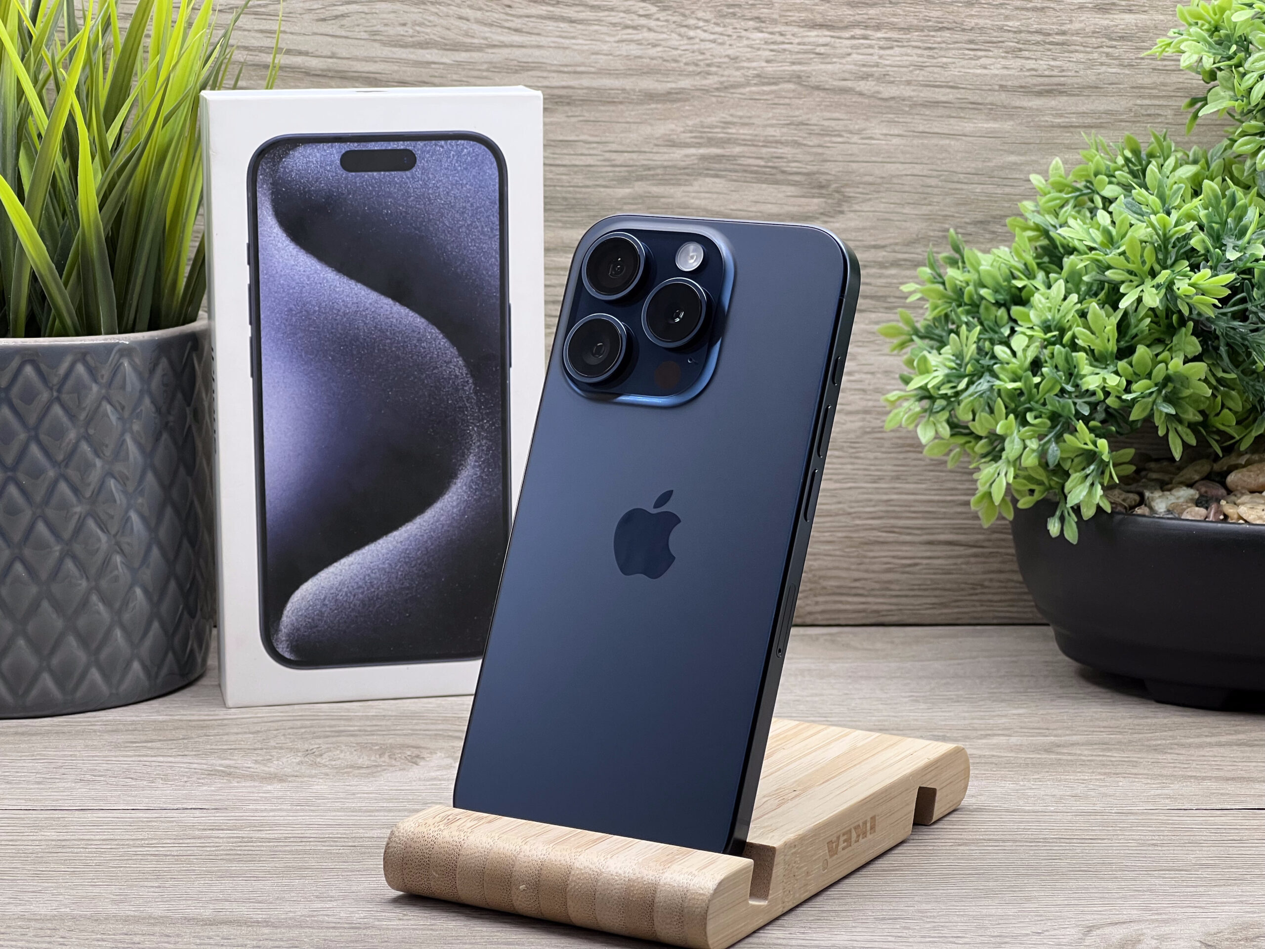 Hibátlan iPhone 15 Pro Blue Titanium 256GB 2 ÉV Garanciával 92%