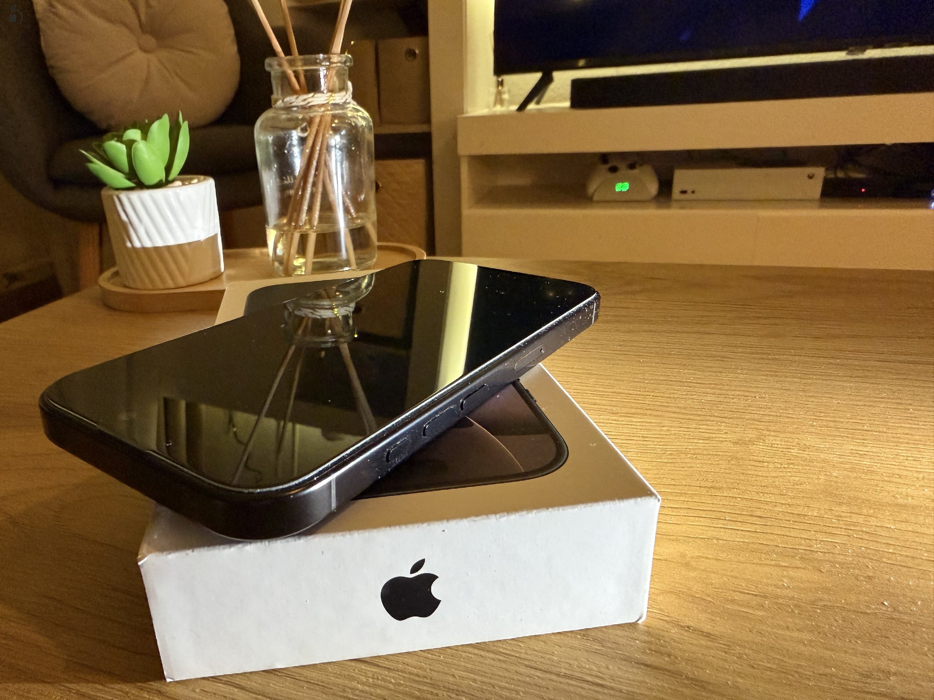 Eladó iPhone 16 pro 128 Gb black