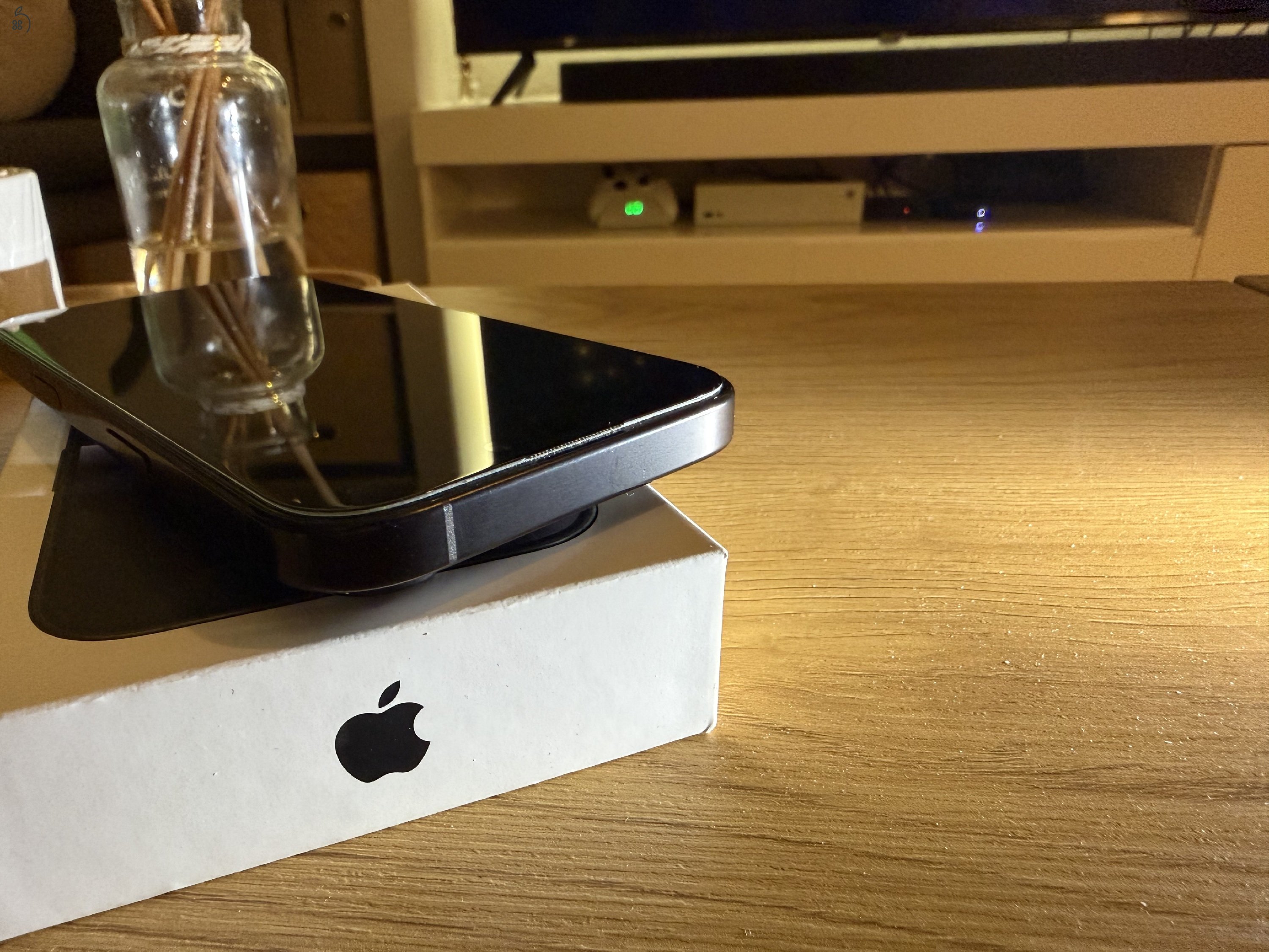 Eladó iPhone 16 pro 128 Gb black