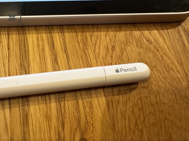 Legújabb iPad Apple Pencil-el és tokkal eladó. 7 hónap apple garancia!