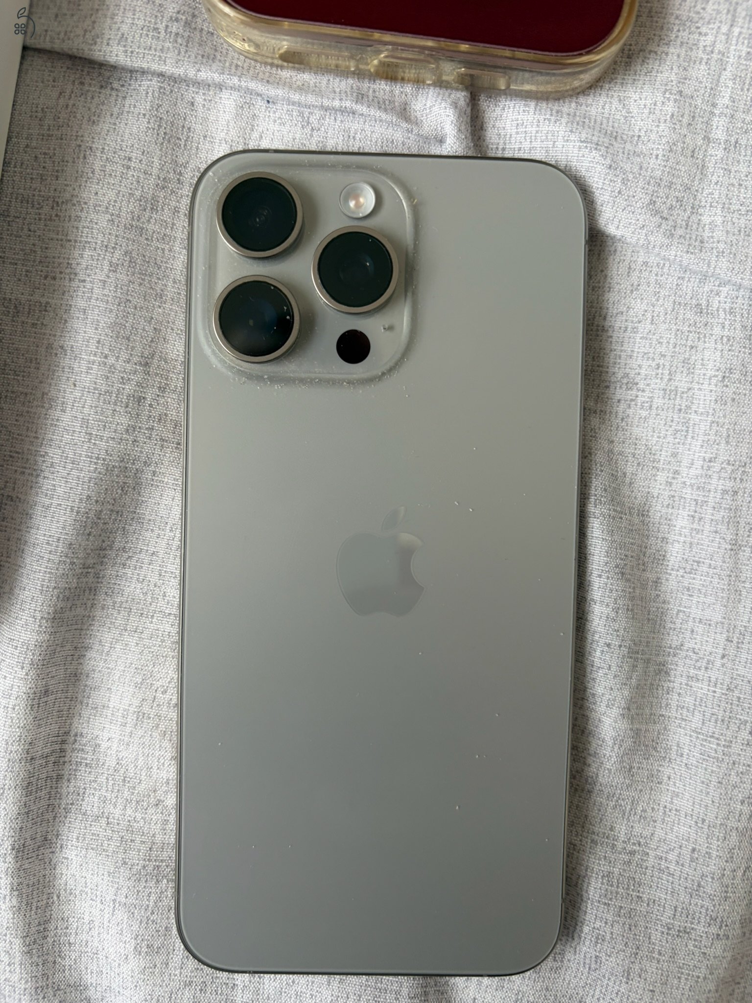 Eladó Iphone 15 Pro Max! Még majdnem 1 évig garanciális!