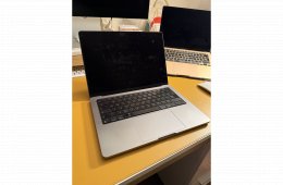 MacBook Pro 14