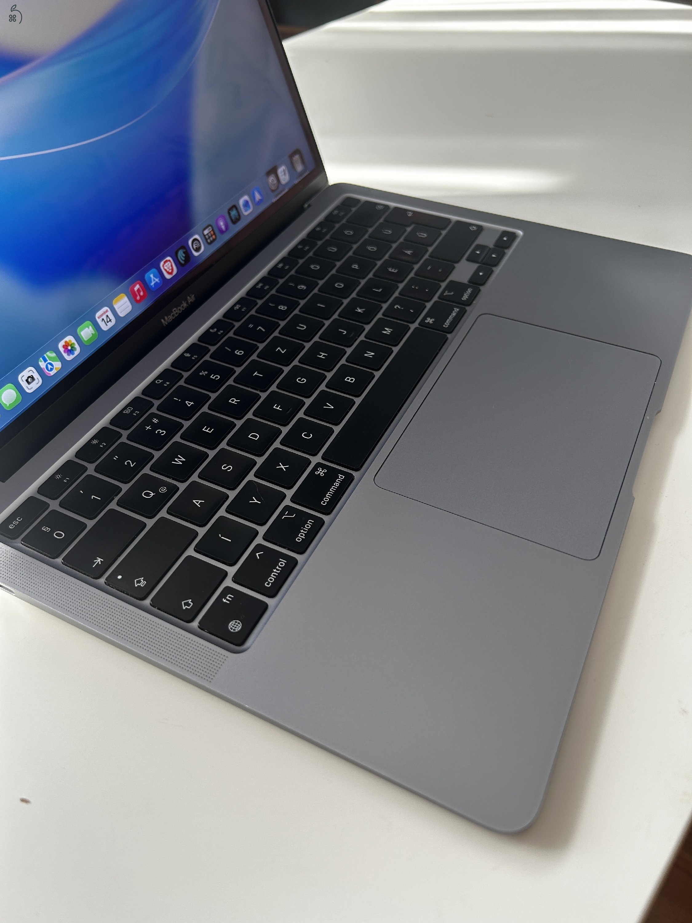 MacBook Air M1  8 GB RAM 256GB SSD eladó megkímélt állapotban