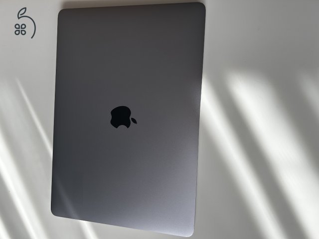 MacBook Air M1  8 GB RAM 256GB SSD eladó megkímélt állapotban