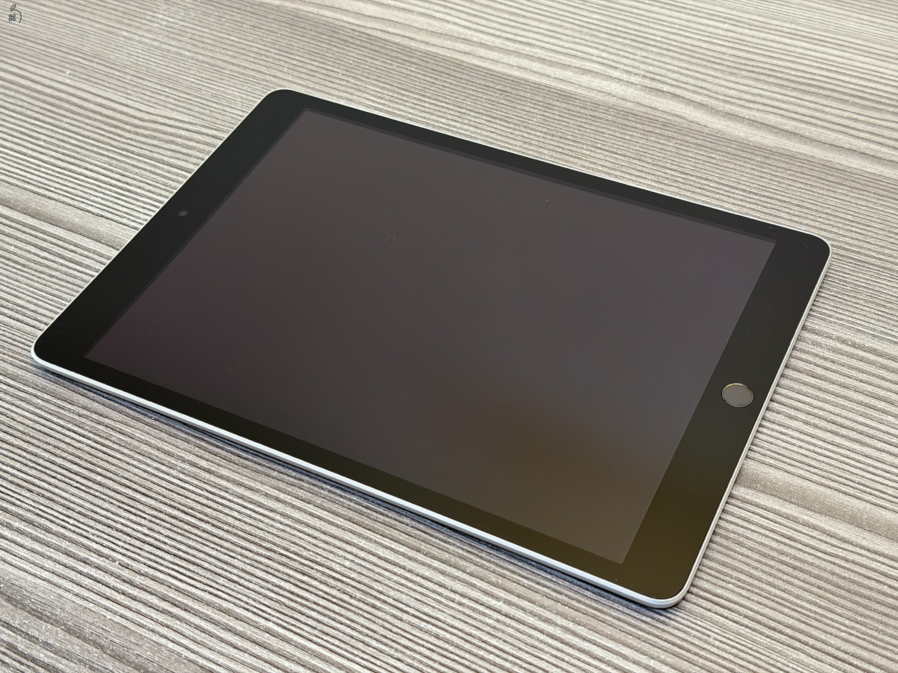 iPad 9, 64 gb WIFI + ceruza