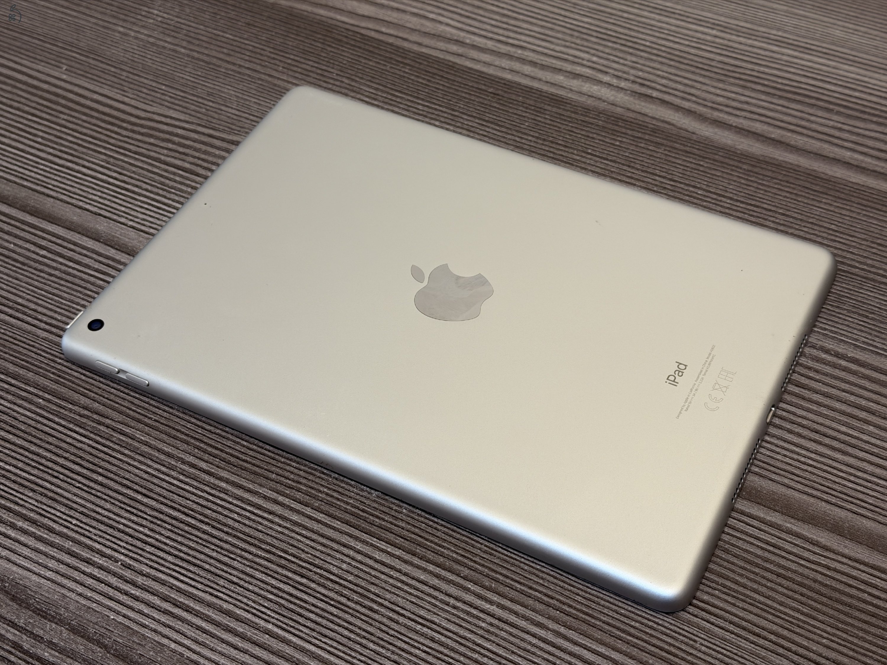 iPad 9, 64 gb WIFI + ceruza