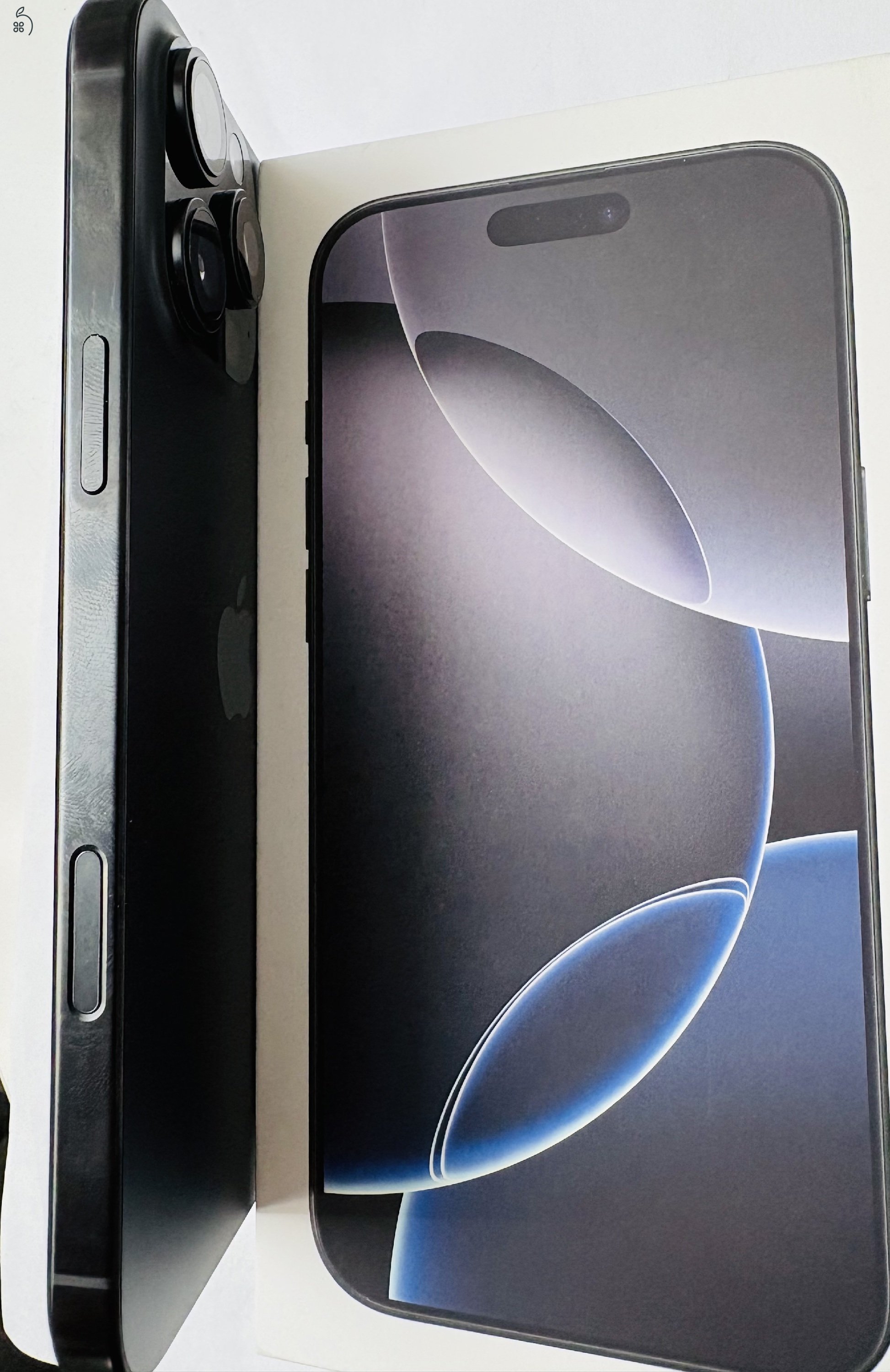 iPhone 16 Pro Max – 256 GB, Black Titanium, kártyafüggetlen, garanciás