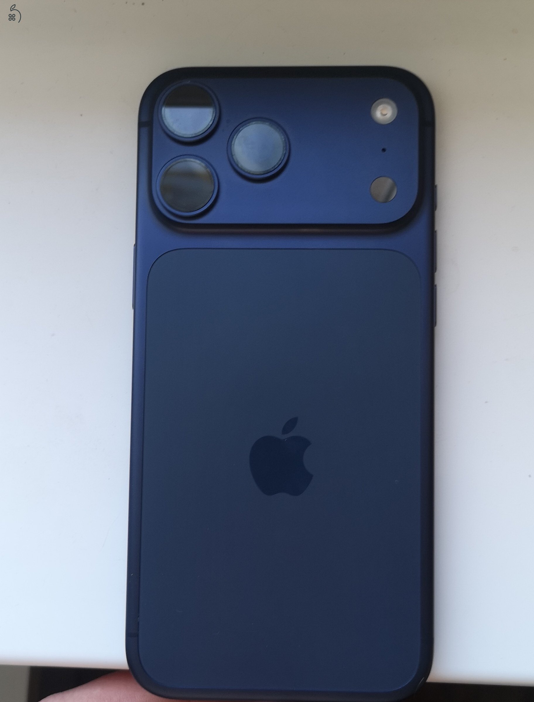 17 Pro Max 256 100% akksi