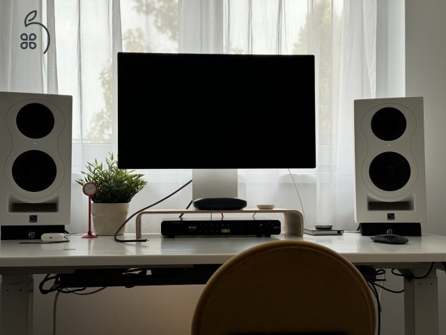 Studio Display – normál üveg – állítható dőlésszögű és magasságú állvány