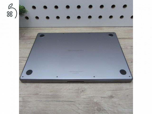 Apple MacBook Pro 16 (2021) 32GB/512GB használt, megkímélt, 83% akku, 158 ciklus