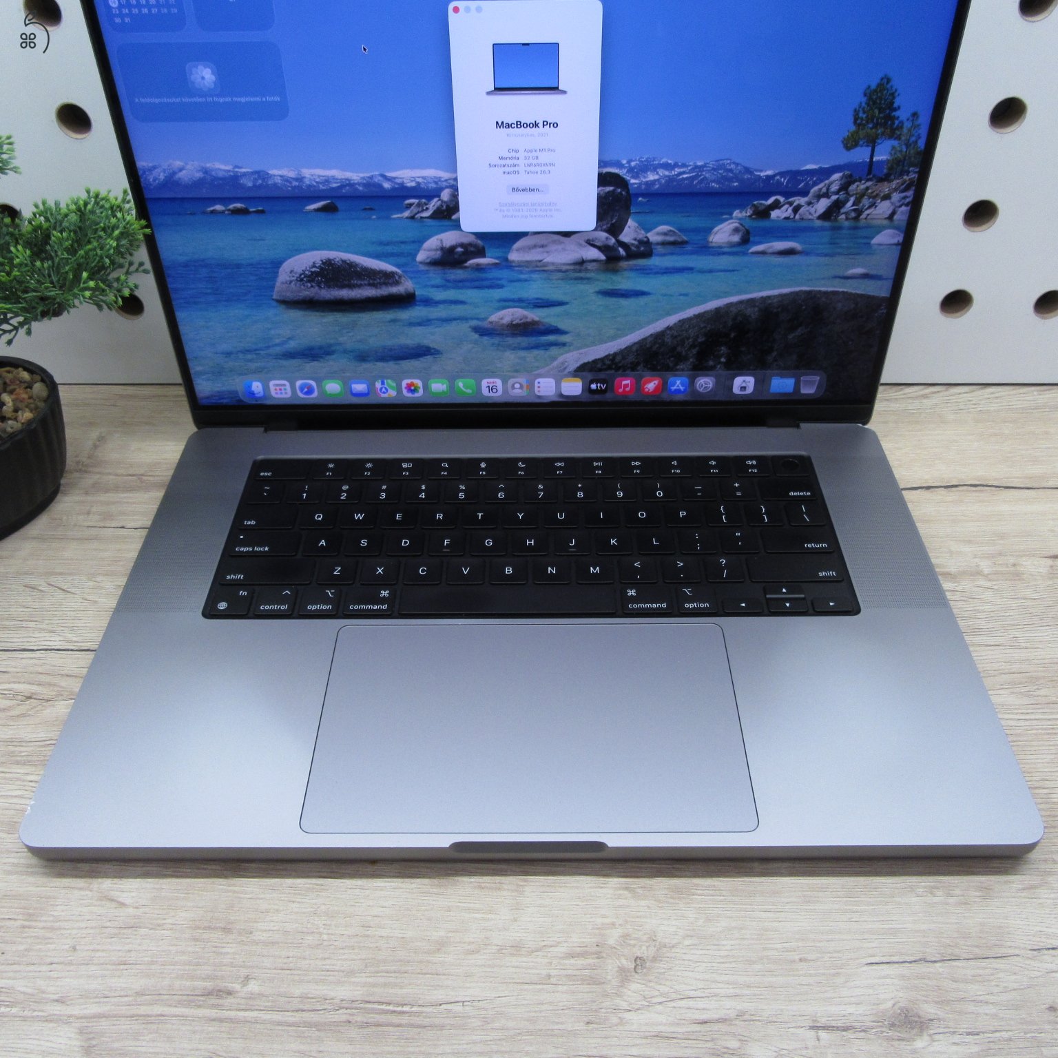 Apple MacBook Pro 16 (2021) 32GB/512GB használt, megkímélt, 83% akku, 158 ciklus