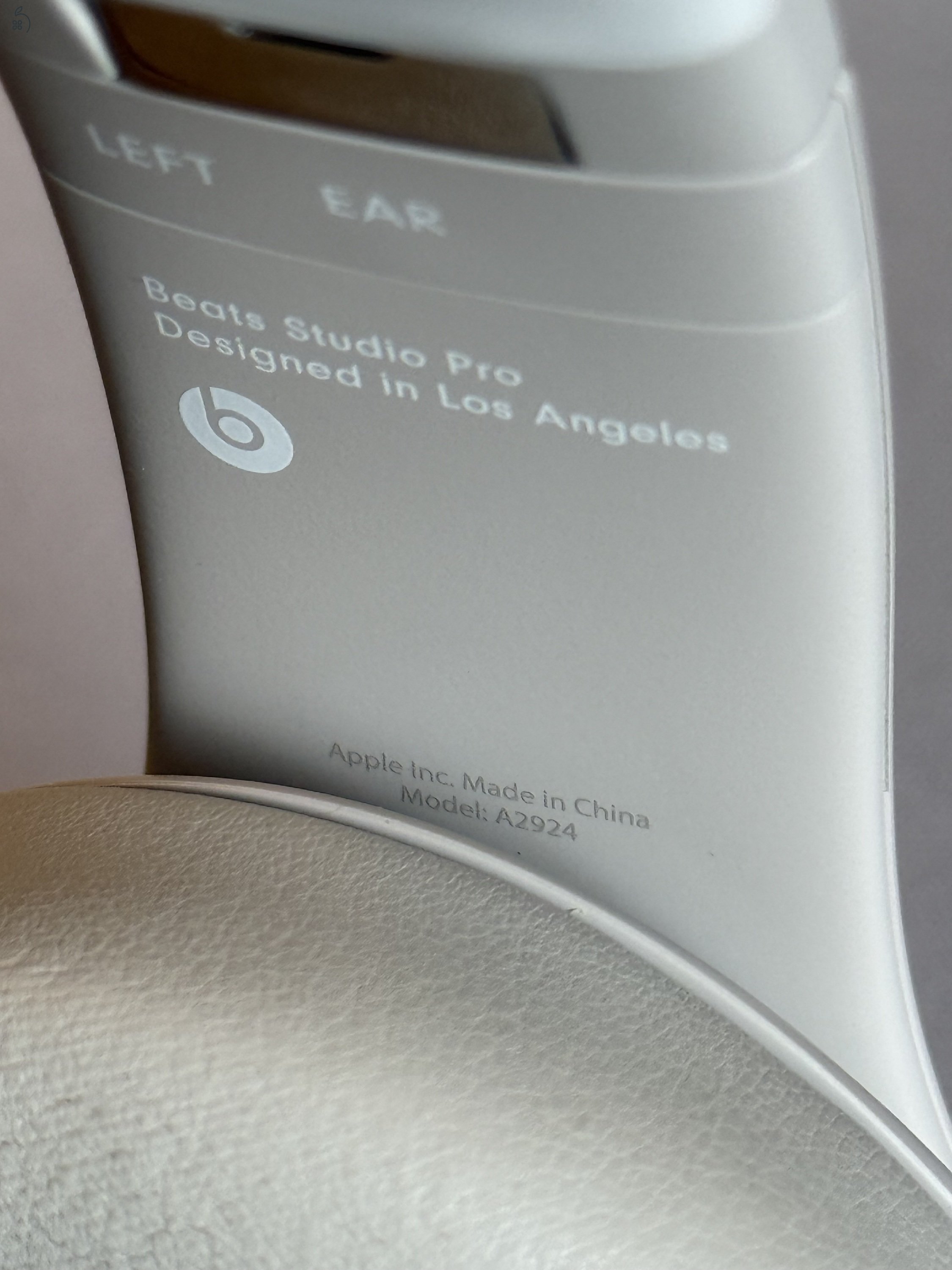 Beats Studio Pro A2924 