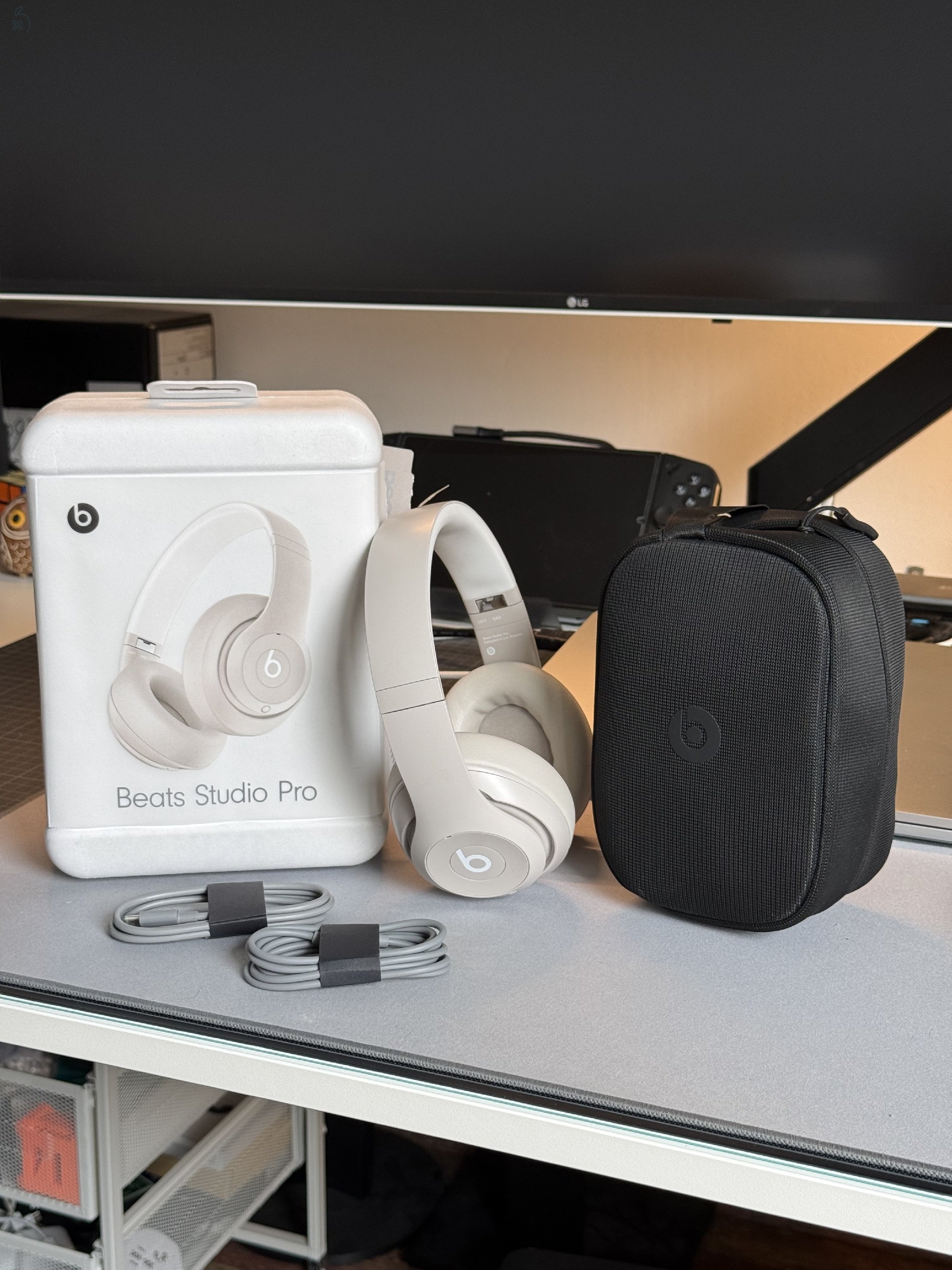 Beats Studio Pro A2924 