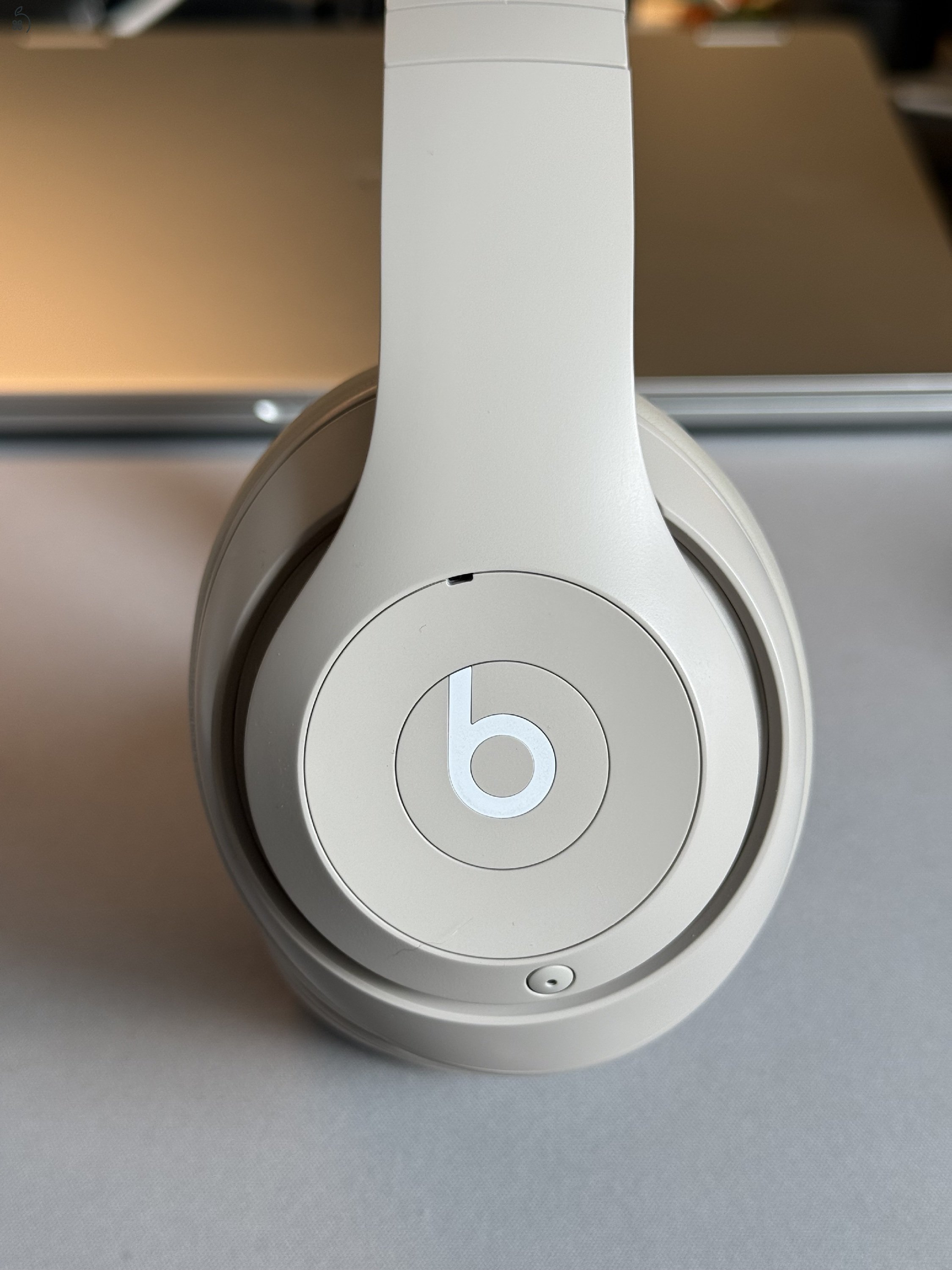 Beats Studio Pro A2924 