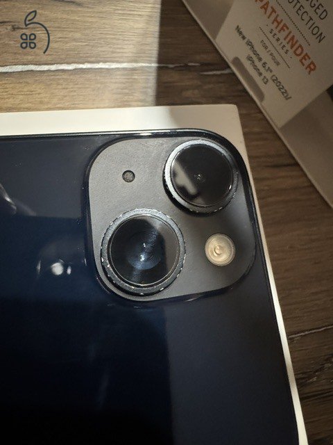 Apple iPhone 14 128 GB Éjfekete