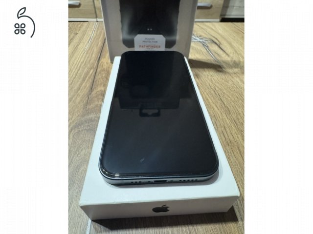 Apple iPhone 14 128 GB Éjfekete