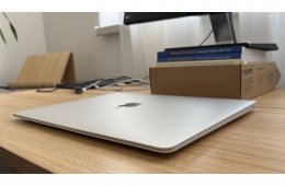 Apple MacBook Air 13 (2020) M1 8GB/256GB – újszerű, szép állapot – 94% akku (126 ciklus)