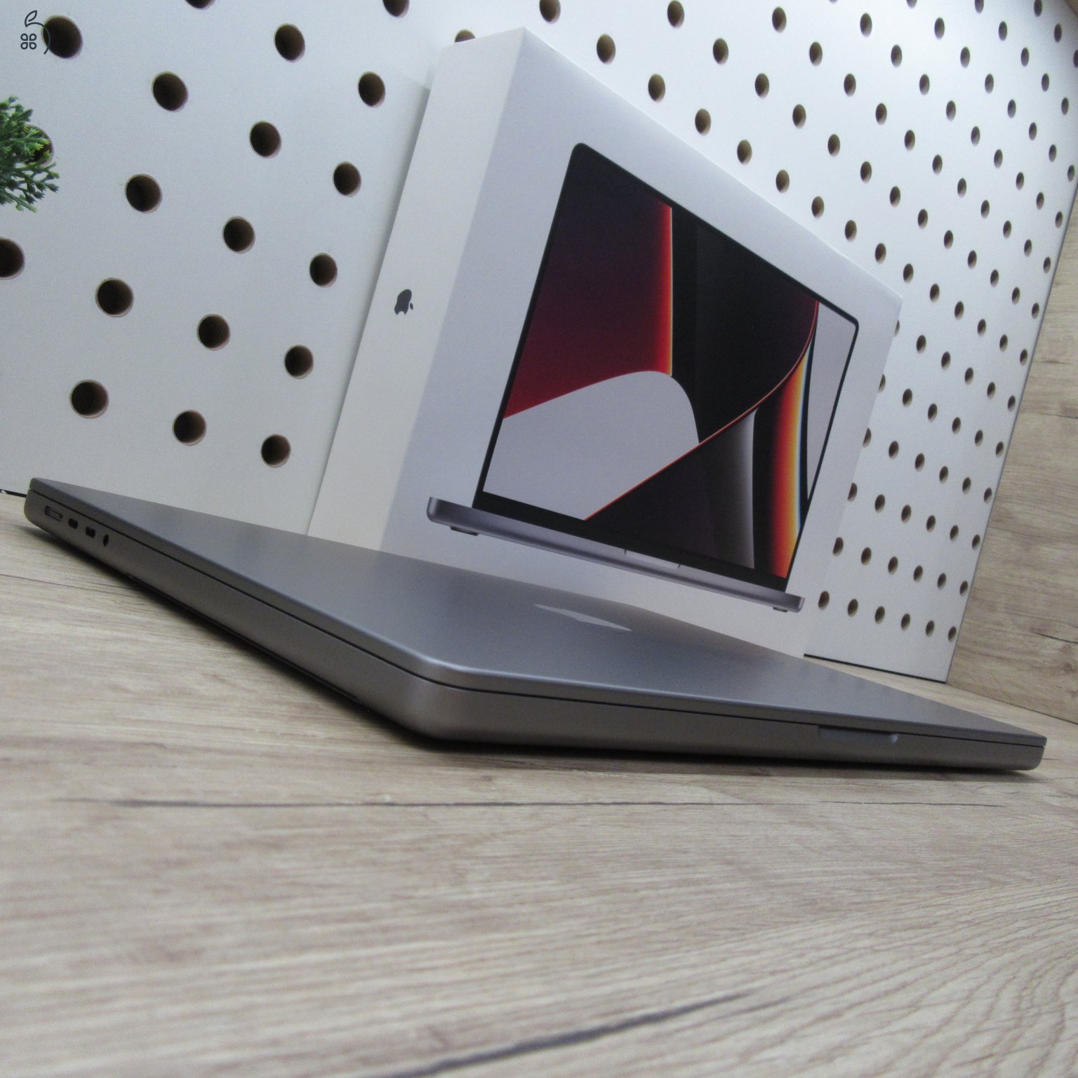 Apple MacBook Pro 16 M1 Max (2023) 32GB/500GB új, kibontott, 100% akku, 2 ciklus