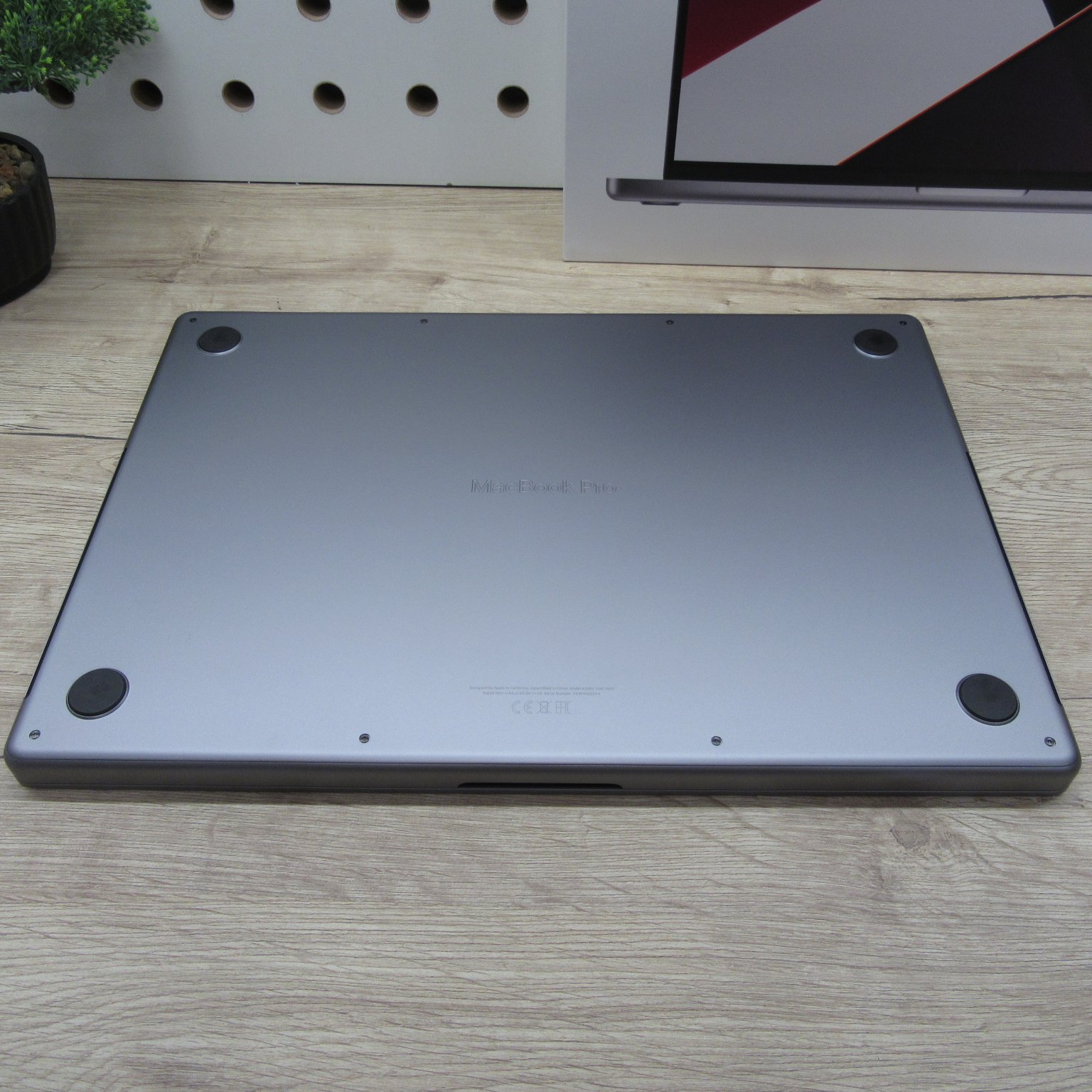 Apple MacBook Pro 16 M1 Max (2023) 32GB/500GB új, kibontott, 100% akku, 2 ciklus