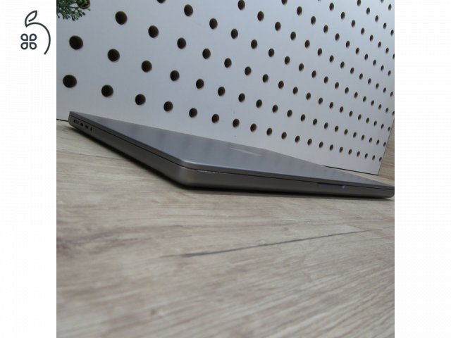 Apple MacBook Pro 16 M1 Max (2021) 32GB/500GB használt, szép állapot, 90% akku, 295 ciklus