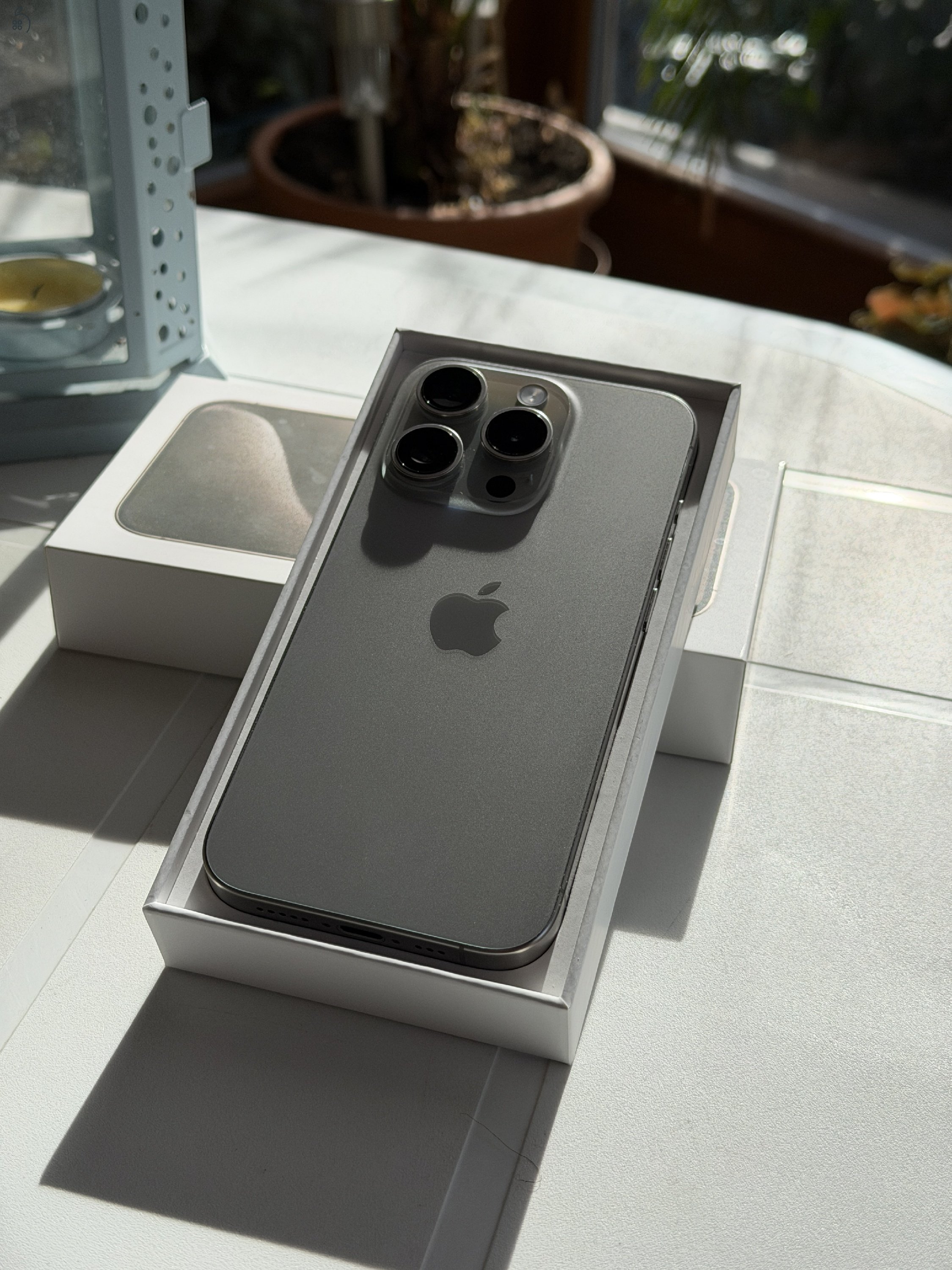 Iphone 15 Pro 128 GB Natúr Titánium FÜGGETLEN 87% AKKU Karcmentes, Hibátlan