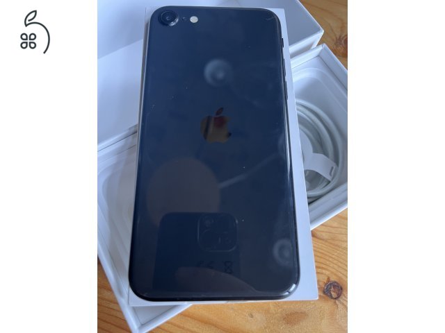 Hibátlan iPhone SE 2020 Black 128GB