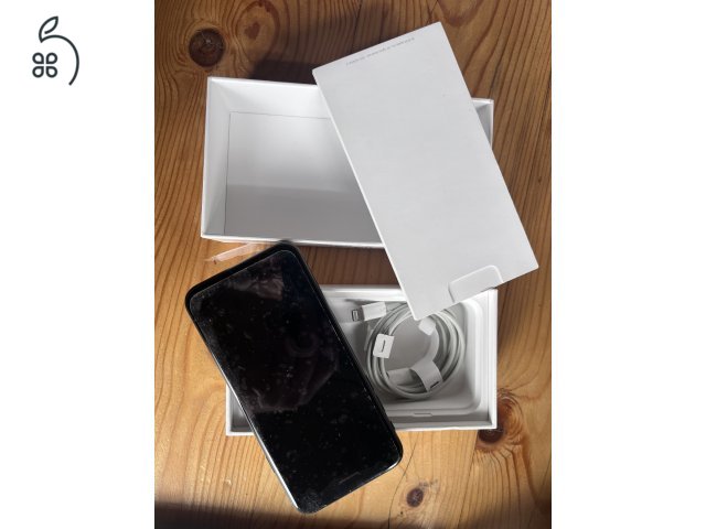 Hibátlan iPhone SE 2020 Black 128GB