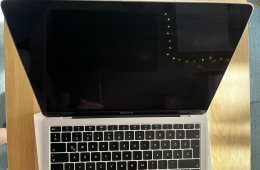 MacBook Air 13” (2019)