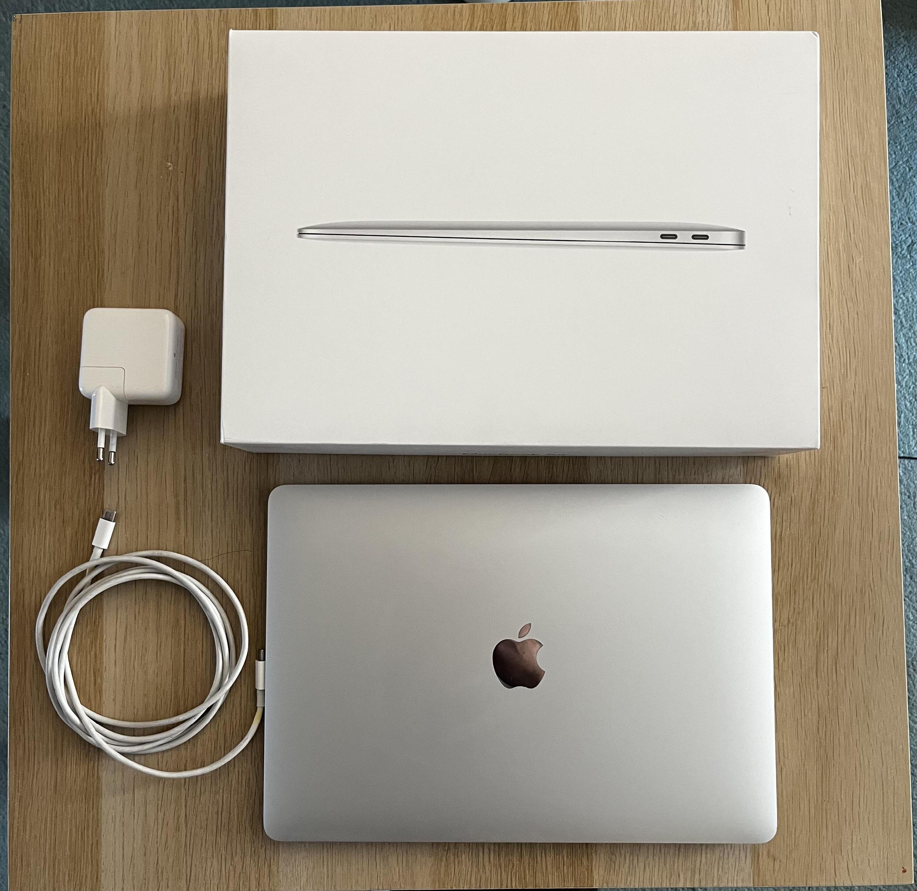 MacBook Air 13” (2019)