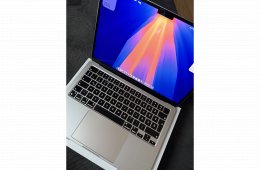 Apple Macbook Air 13 M2 csillagfény