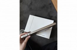 Apple Macbook Air 13 M2 csillagfény