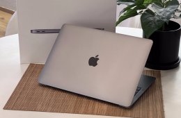 Hibátlan MacBook Air 2020 M1 Space Gray 13” 256GB 2 ÉV Garanciával