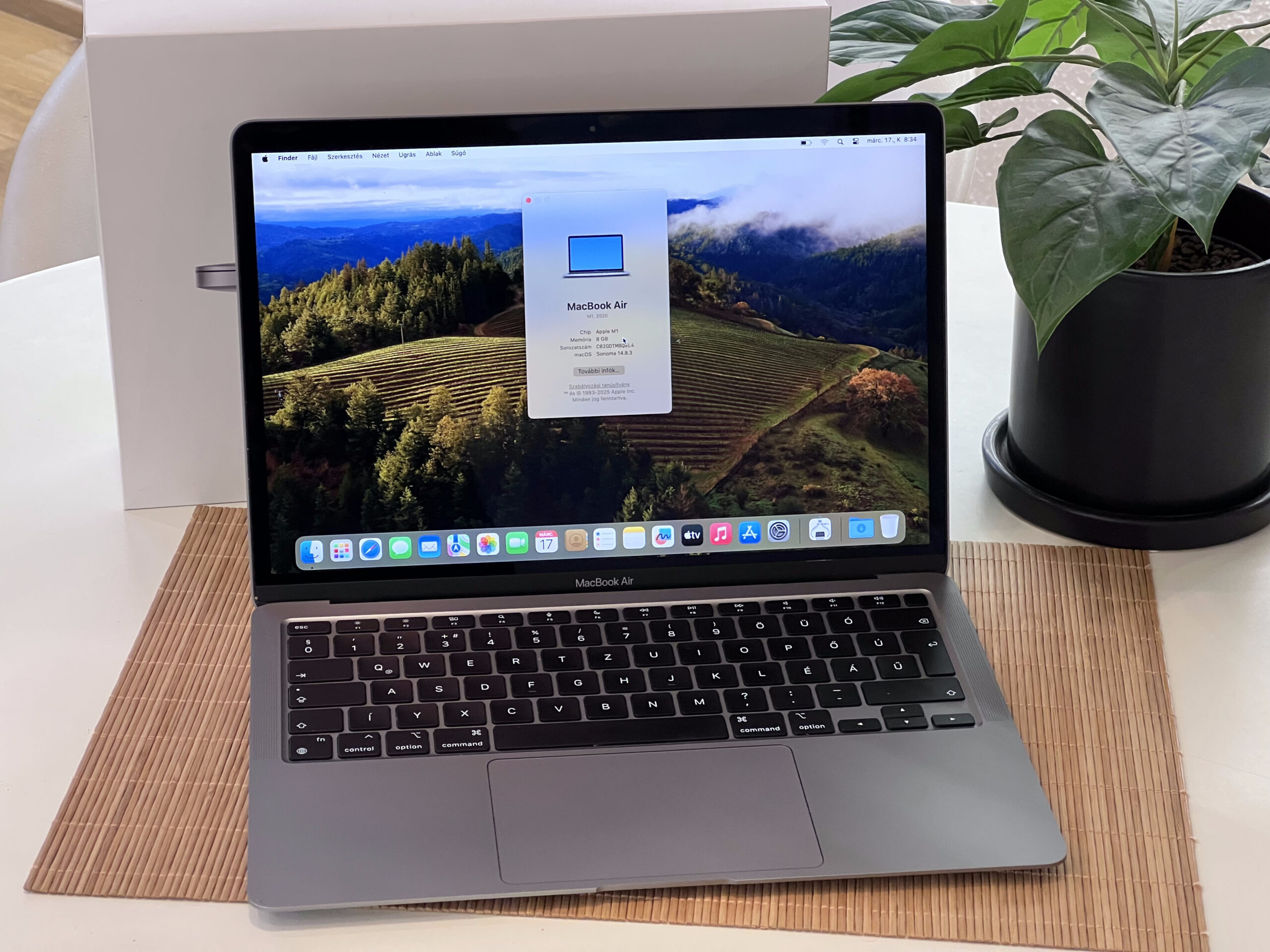 Hibátlan MacBook Air 2020 M1 Space Gray 13” 256GB 2 ÉV Garanciával