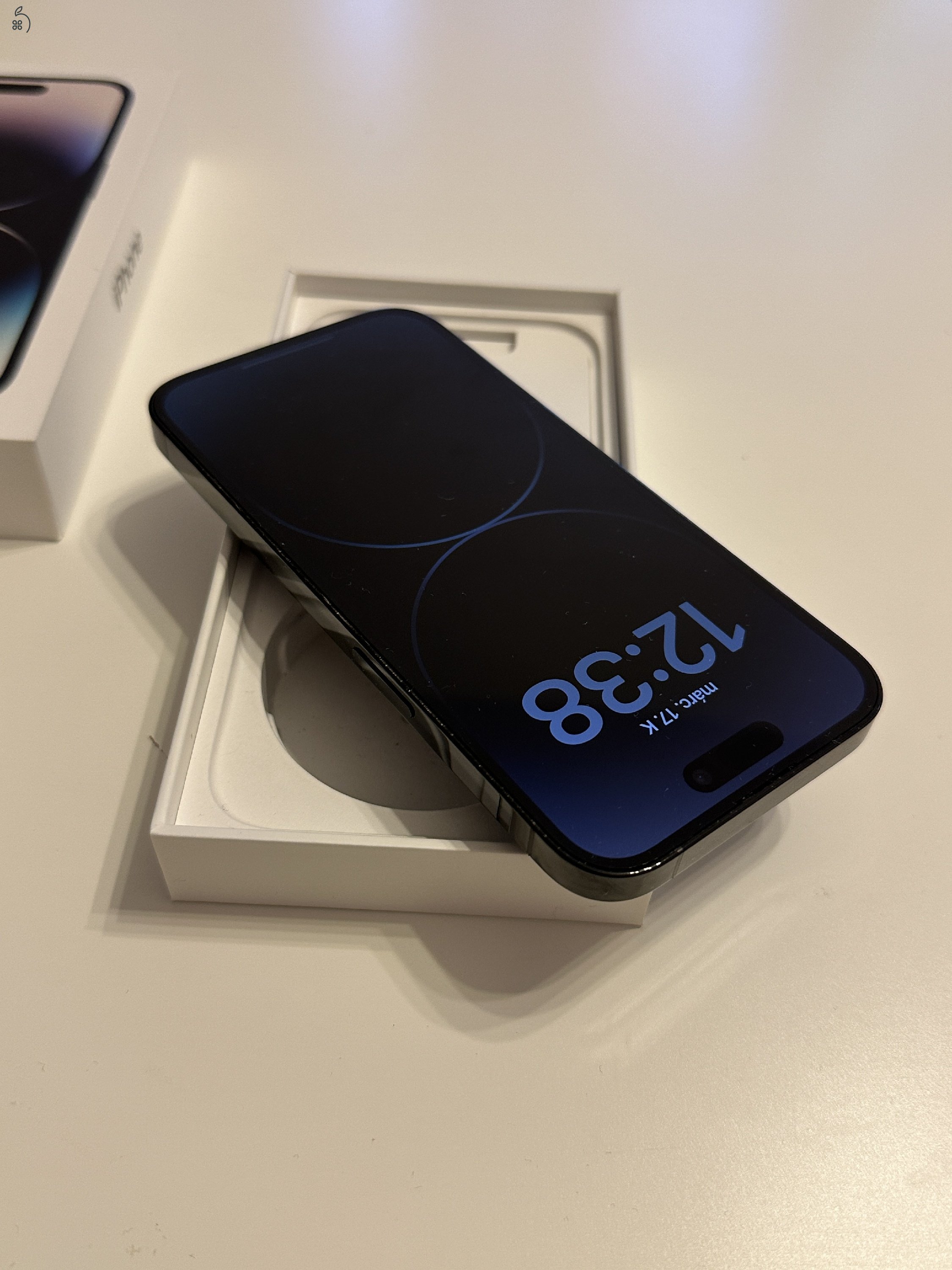 iPhone 14 pro hibátlan, 100% akku