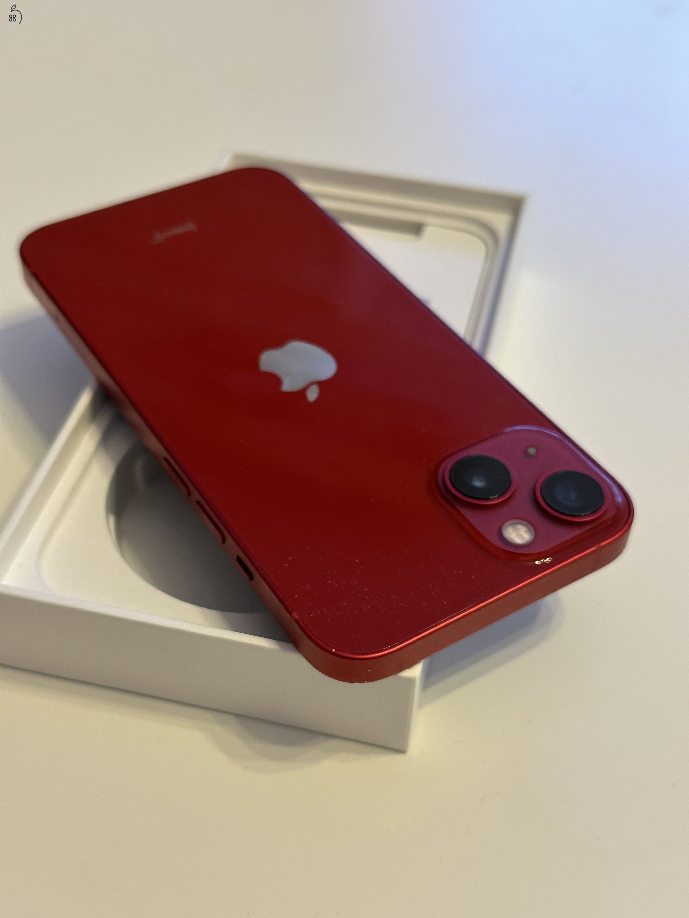 iPhone 13 piros 100% AKKU!