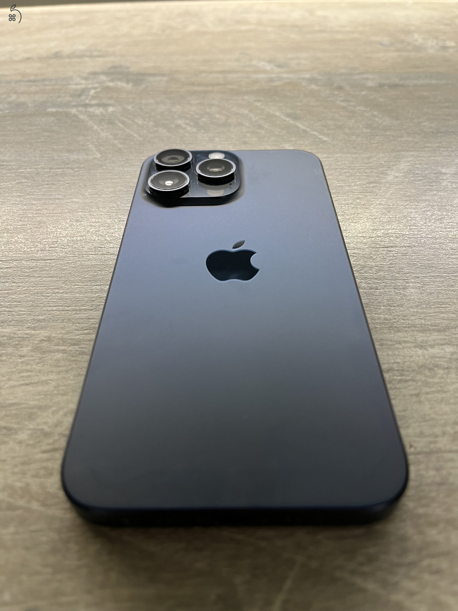 Apple Iphone 15 Pro Max 256GB | Független | 94% AKKU + Tok és Iglass