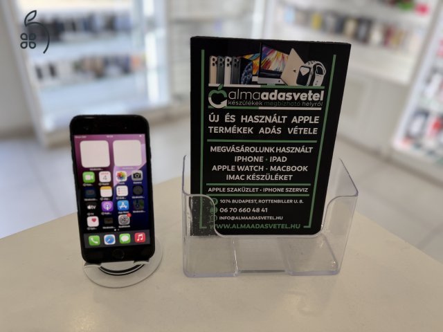 iPhone SE 2020 64GB Független Használt/1 hónap gar./Akku 83%/l25