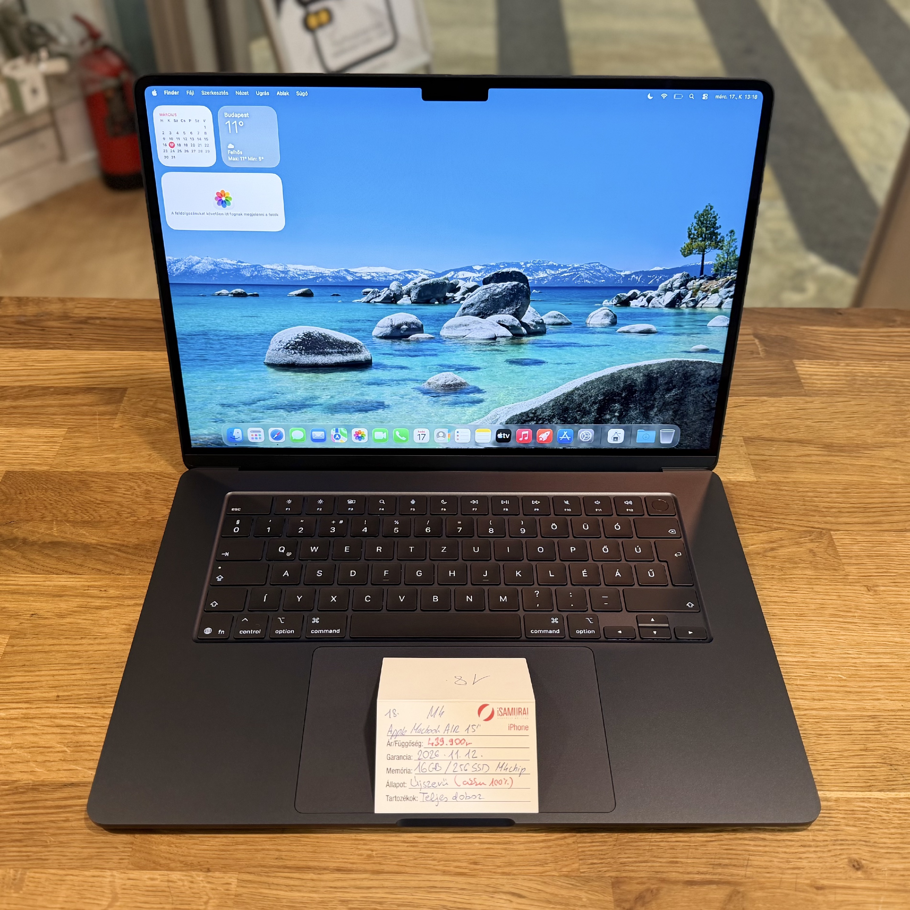 18. Apple MacBook Air 15