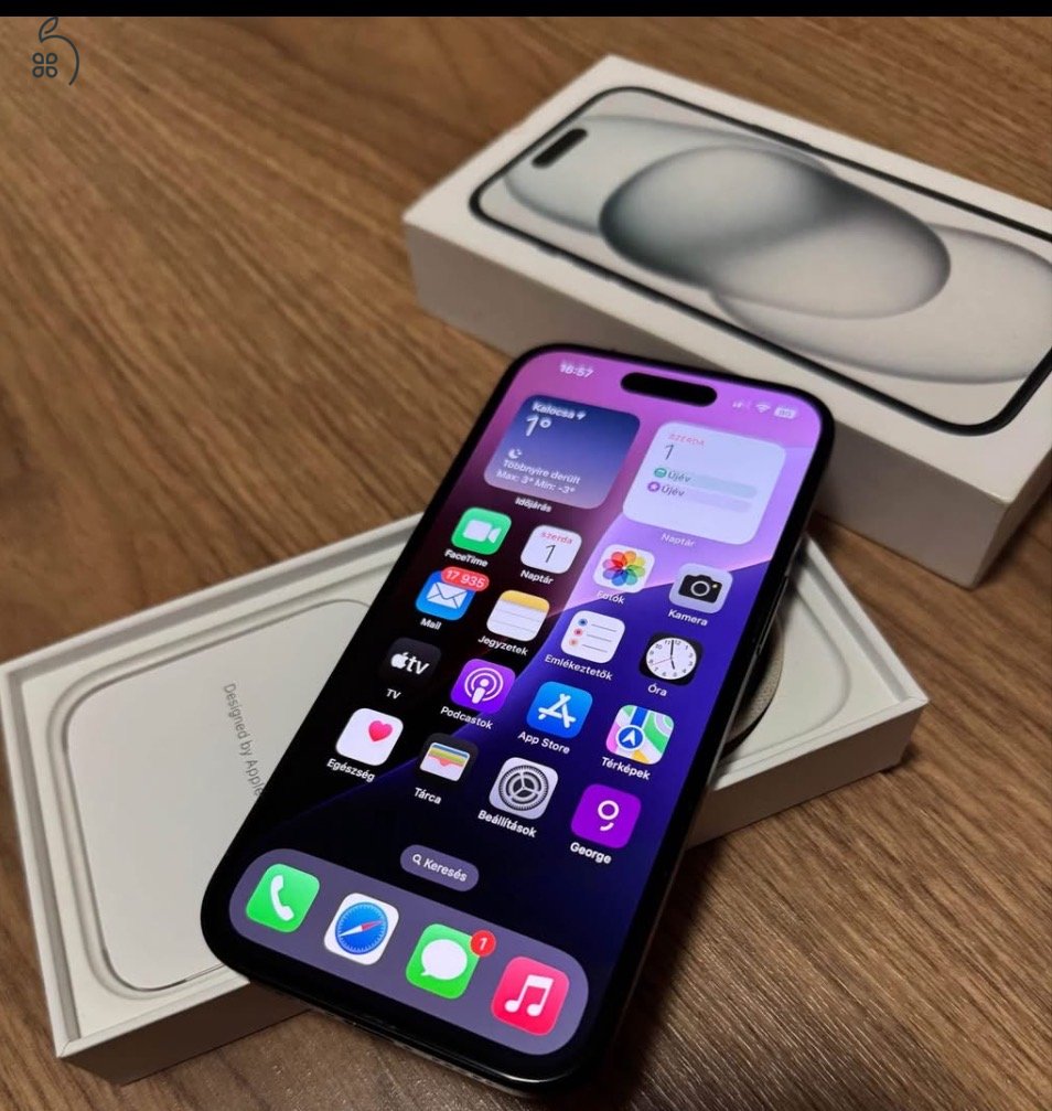 Eladó egy garanciális iPhone 15 256gb