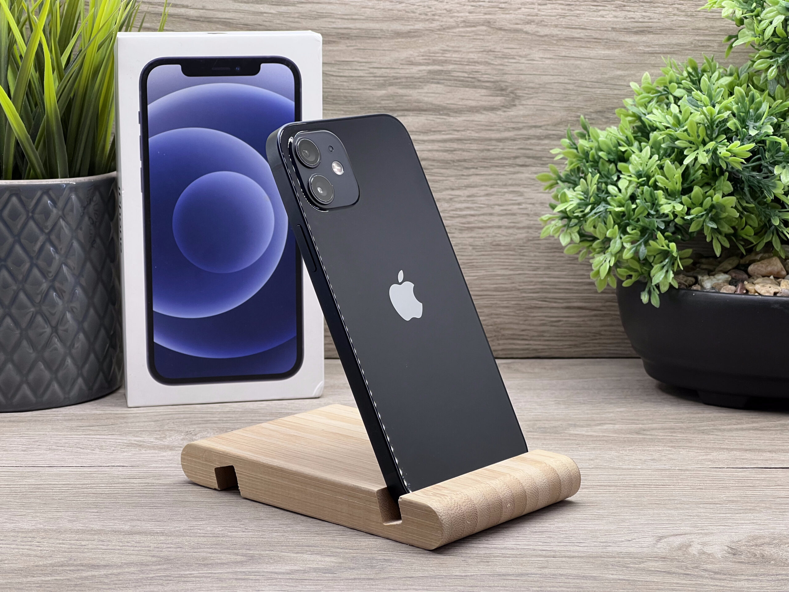 iPhone 12 Black 128GB 2 ÉV Garanciával 90%