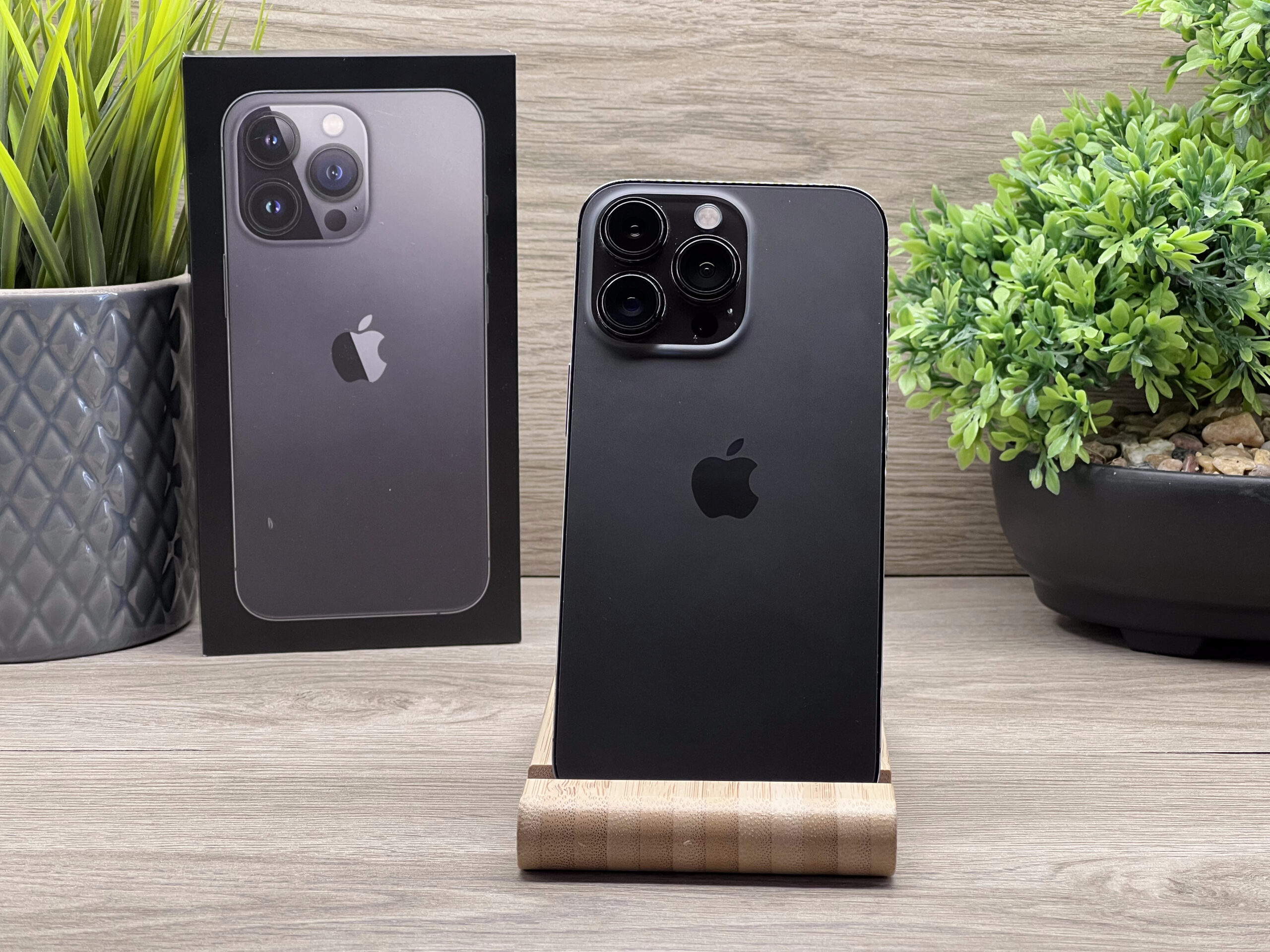 Hibátlan iPhone 13 Pro Graphite 256GB 2 ÉV Garanciával 90%