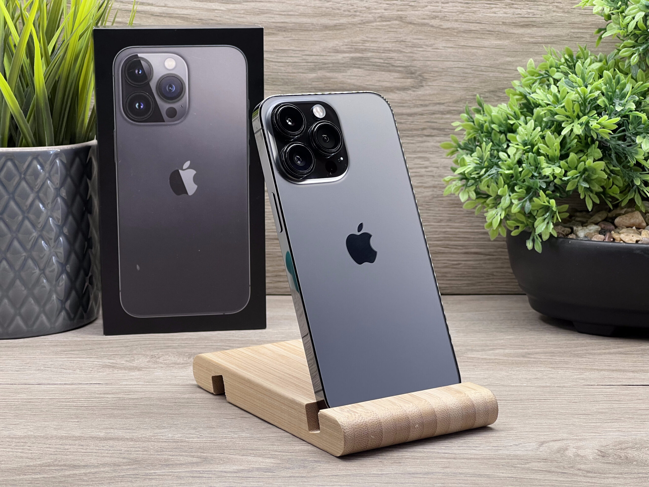 Hibátlan iPhone 13 Pro Graphite 256GB 2 ÉV Garanciával 90%