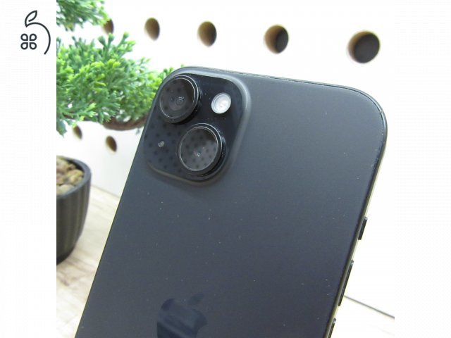 Apple iPhone 15 Black 128GB használt szép állapot – 100% akku – 6 hónap garancia